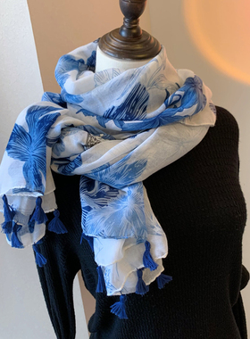 韩版春季丝巾百搭时尚蓝色印花棉麻围巾长款薄款纱巾夏季防晒披肩