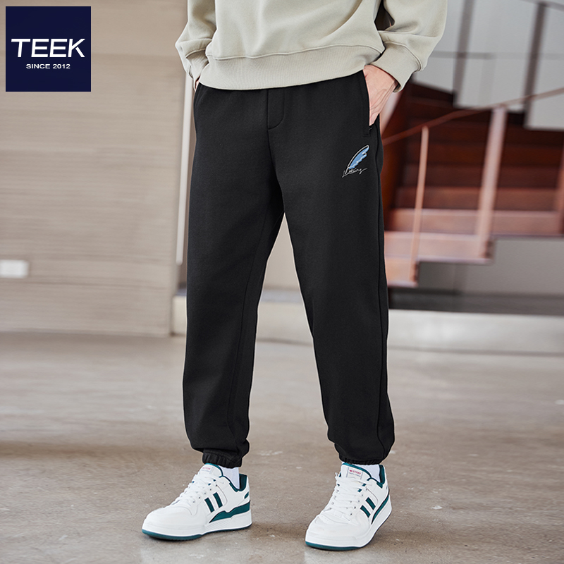 新款休闲运动卫裤，时尚潮流！