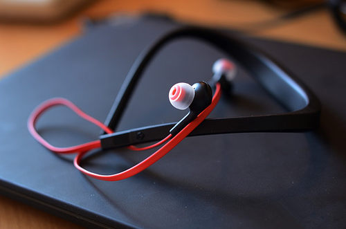 Jabra运动蓝牙耳机悦行通话续航