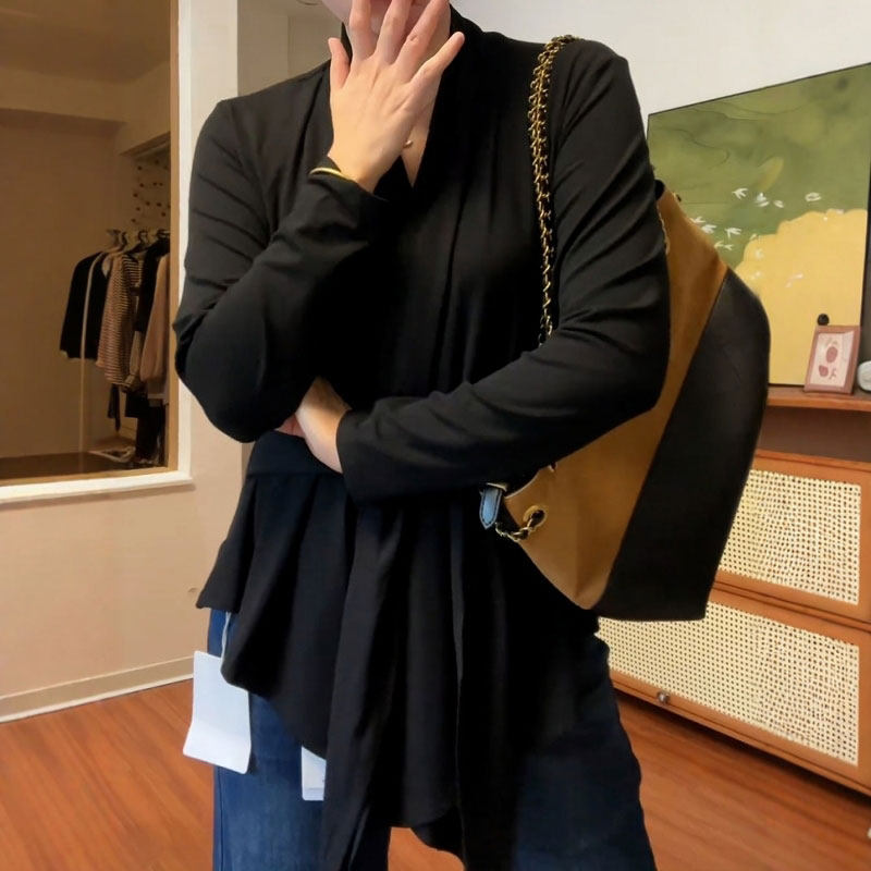 thumbnail for 大码黑色v领绑带不规则长袖衬衫女早春胖mm显瘦叠穿打底漂亮上衣