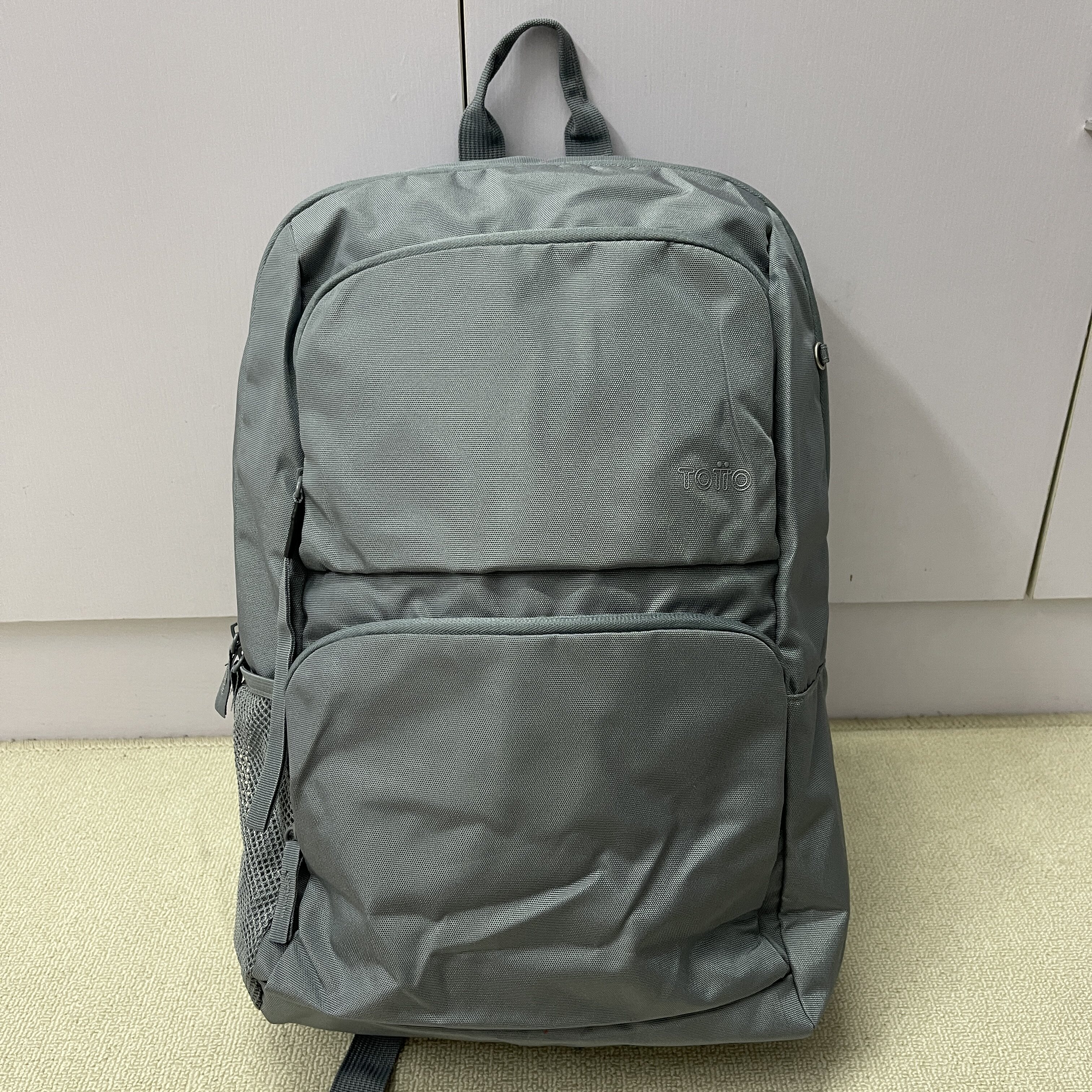 外贸 澳洲totto新款轻便学生书包双肩包减负多功能电脑背包旅行包图片