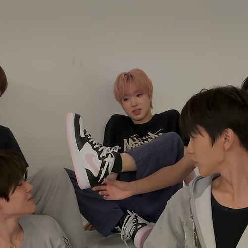 耐克SAKUYA藤永咲哉同款运动鞋