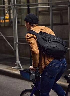 代购OSPREY小鹰Metron 18单肩单车自行车背包男女徒步运动日常23