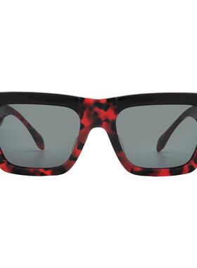 代购Versace范思哲男士太阳镜防紫外线灰色镜片非偏光清晰视野