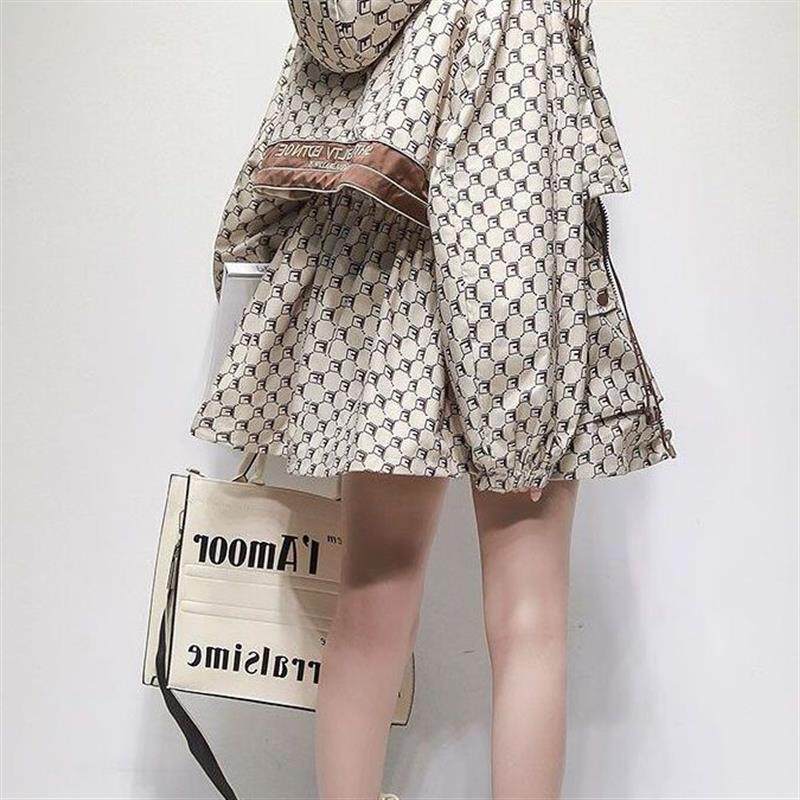 工装冲锋衣女2025春新款韩版宽松小个子收腰显瘦防风连帽风衣外套