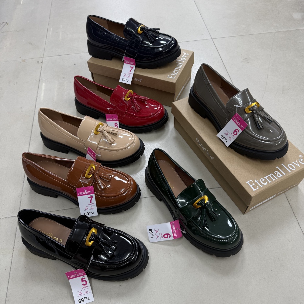 新品上市现货欧美外贸女鞋方跟流苏搭扣乐福鞋