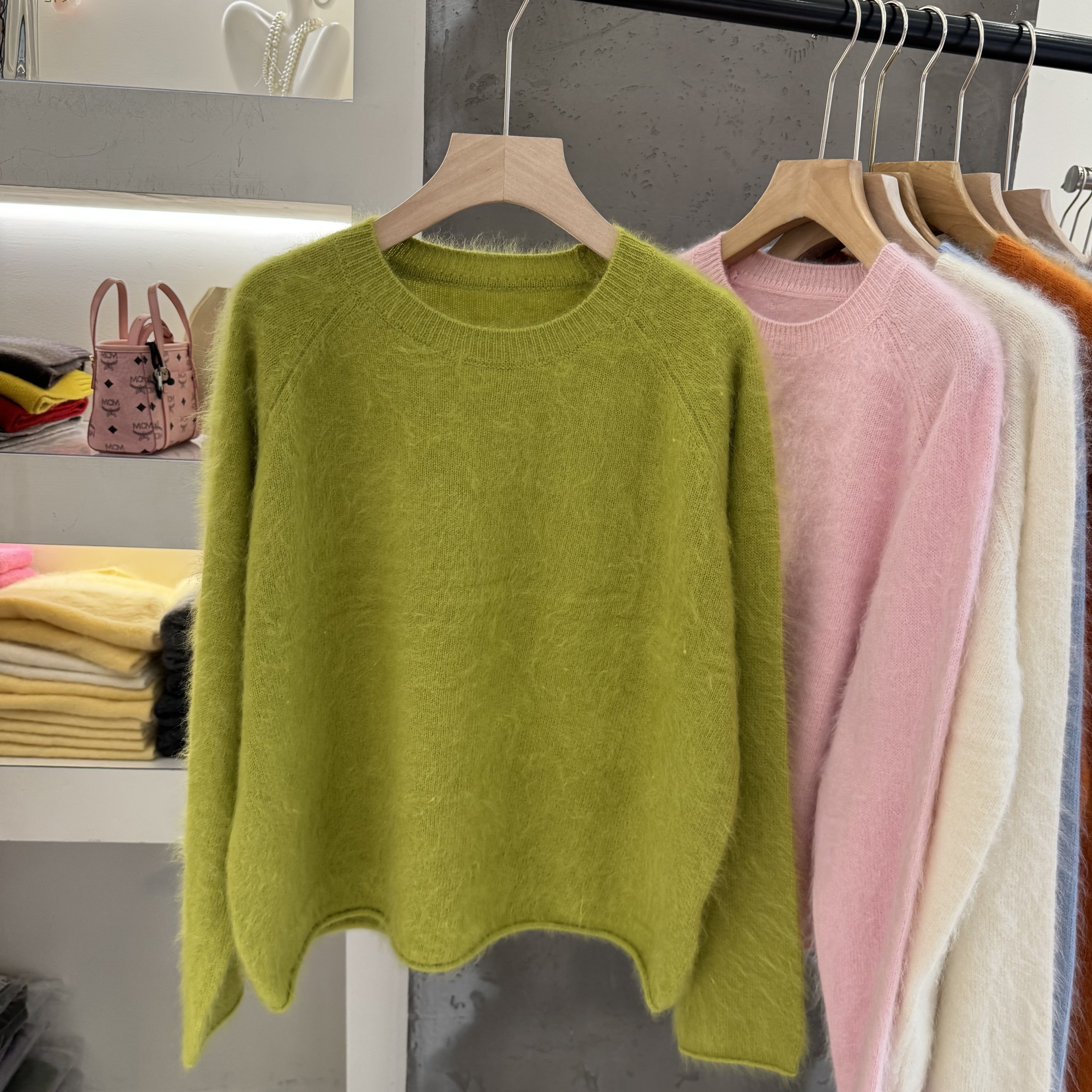 99506丝绒拉毛圆领套头毛衣女卷边下摆插肩袖宽松软糯针织上衣