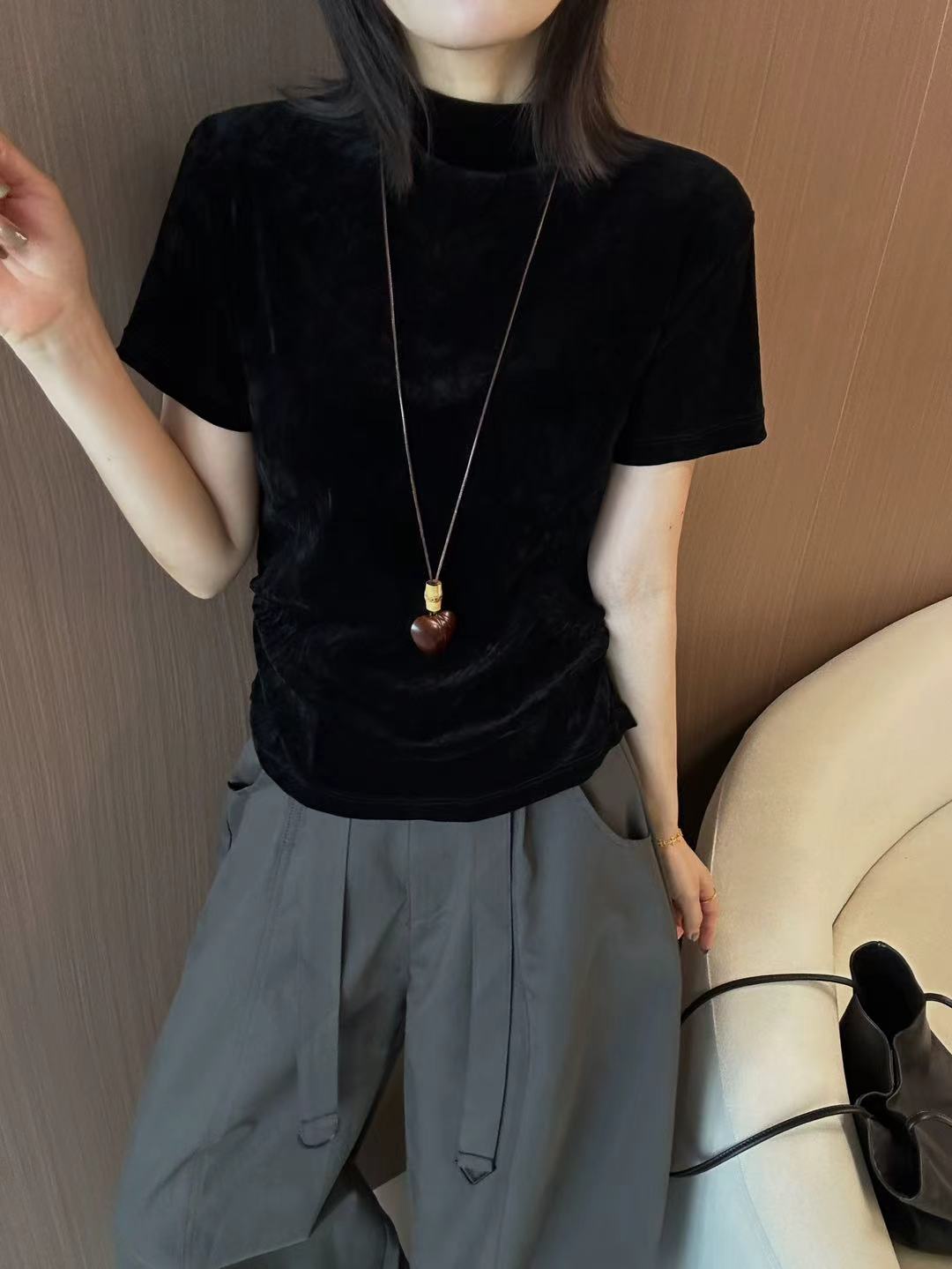 HMY32776半高领丝绒衫褶皱收腰显瘦短袖上衣T恤女打底衫2026早秋