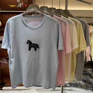 女圆领休闲百搭上衣6160 针织衫 2026春夏款 卡通风立体小马刺绣短袖