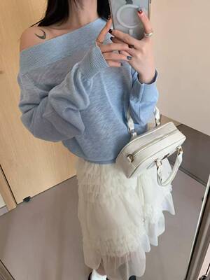 韩系一字肩针织衫女2026春季新款宽松显瘦露肩高级感上衣潮88017