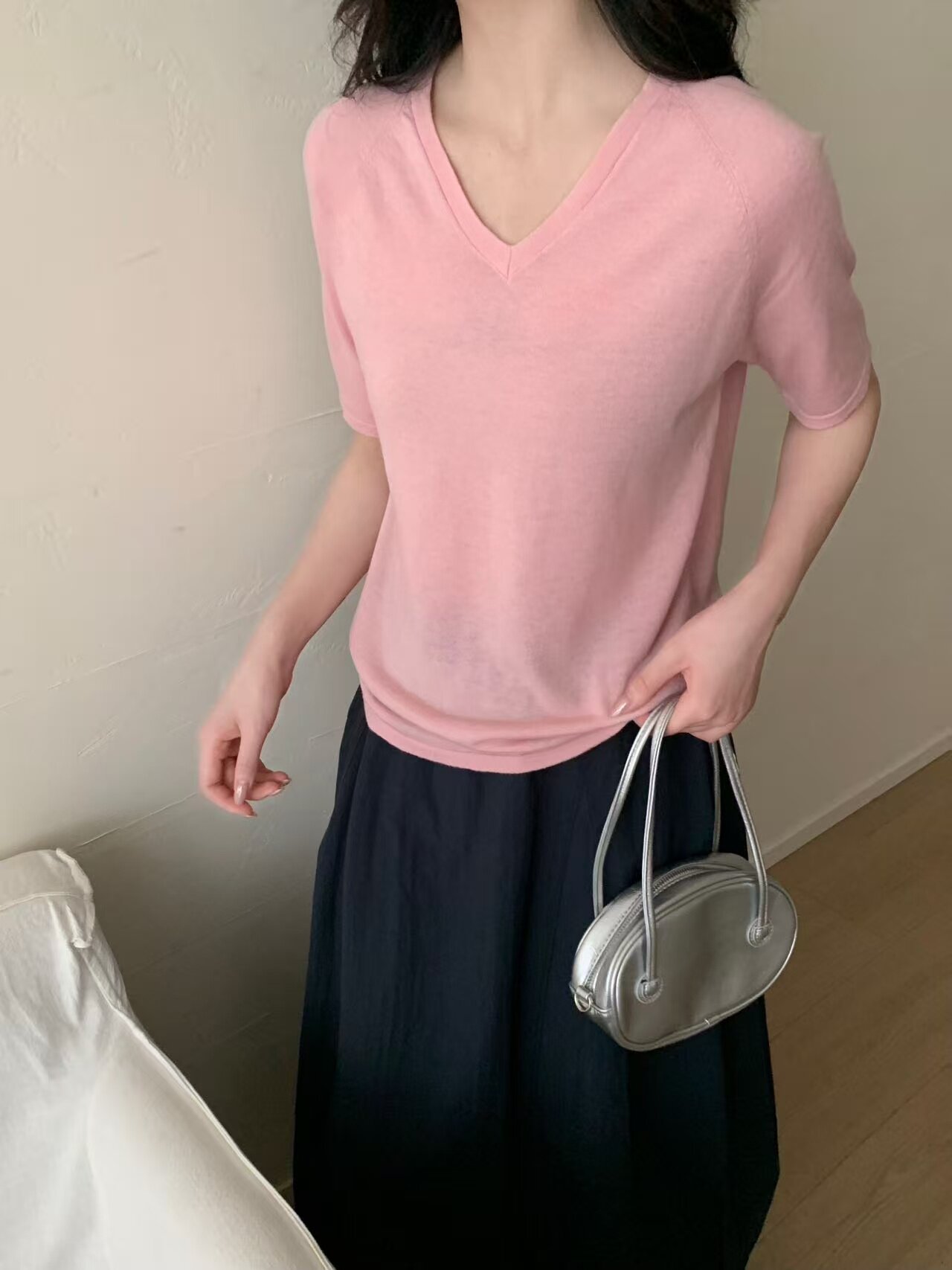 韩系春季简约纯色基础款光版V领短袖美丽诺全羊毛针织衫宽松打底