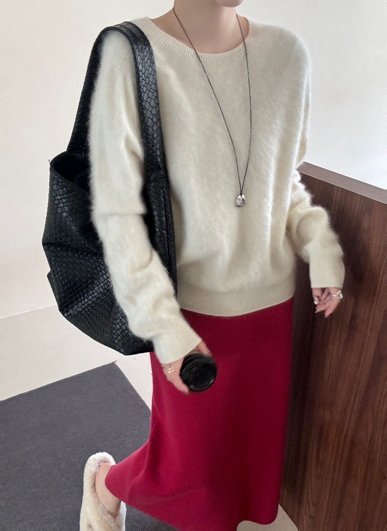 长毛羊绒羊毛99005韩系多色圆领长袖针织衫软糯毛绒绒流行的毛衣