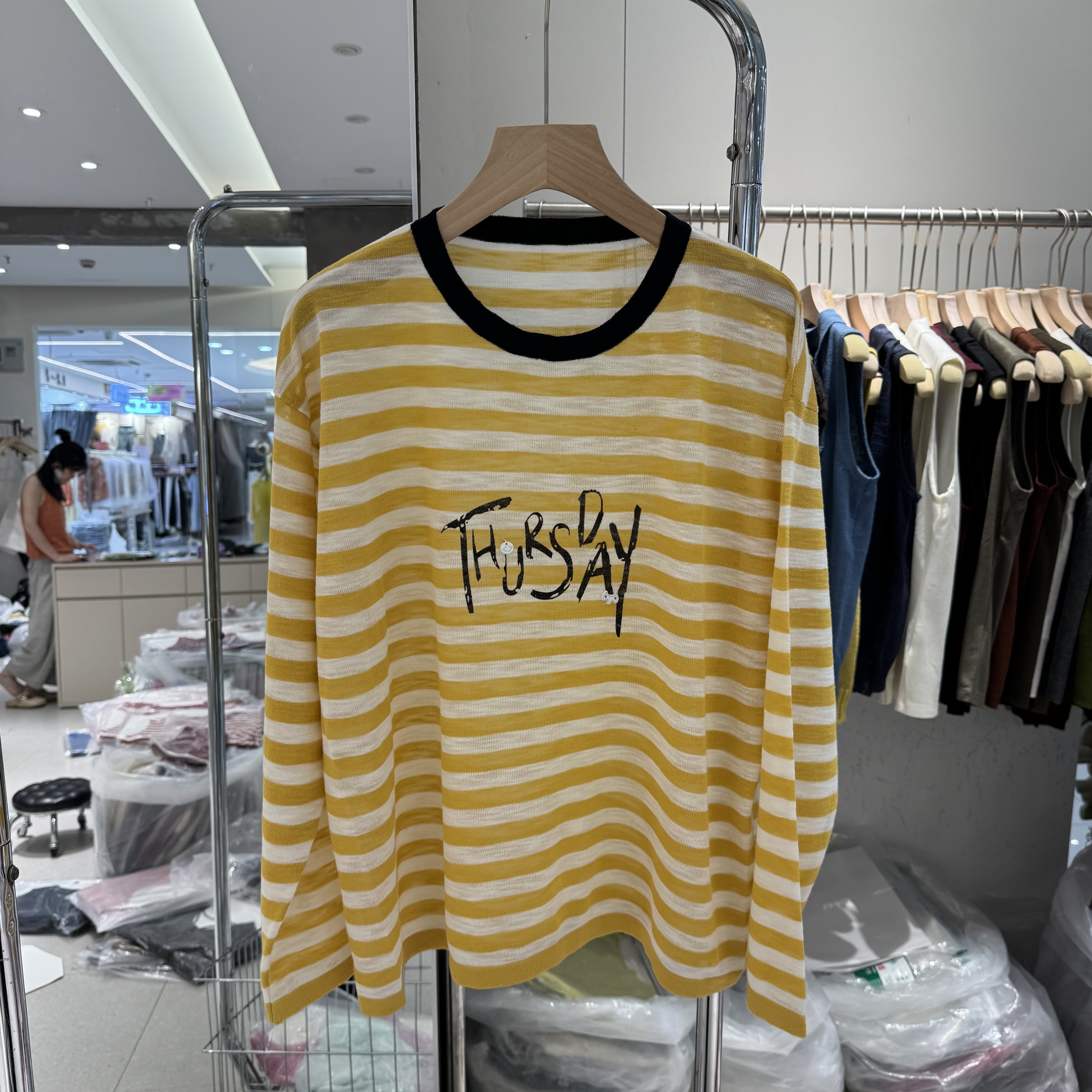 韩版时尚休闲撞色圆领字母印花条纹长袖针织衫女宽松显瘦减龄上衣