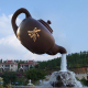 玻璃纤维大型喷泉悬空流水天壶雕塑室内茶壶景观装 饰户外茶园小摆