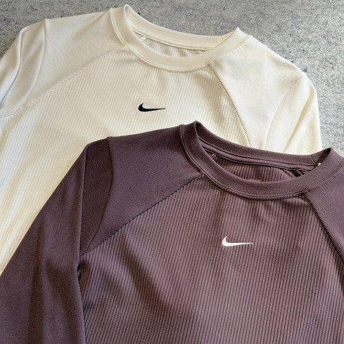 Nike耐克 女子运动休闲潮流训练修身针织刺绣罗纹长袖T恤 IF0237