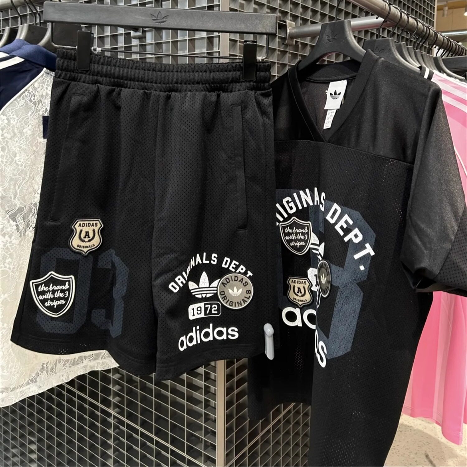 三叶草 男女运动休闲潮流复古网眼宽松短袖T恤短裤 KD6252 KD6230图片
