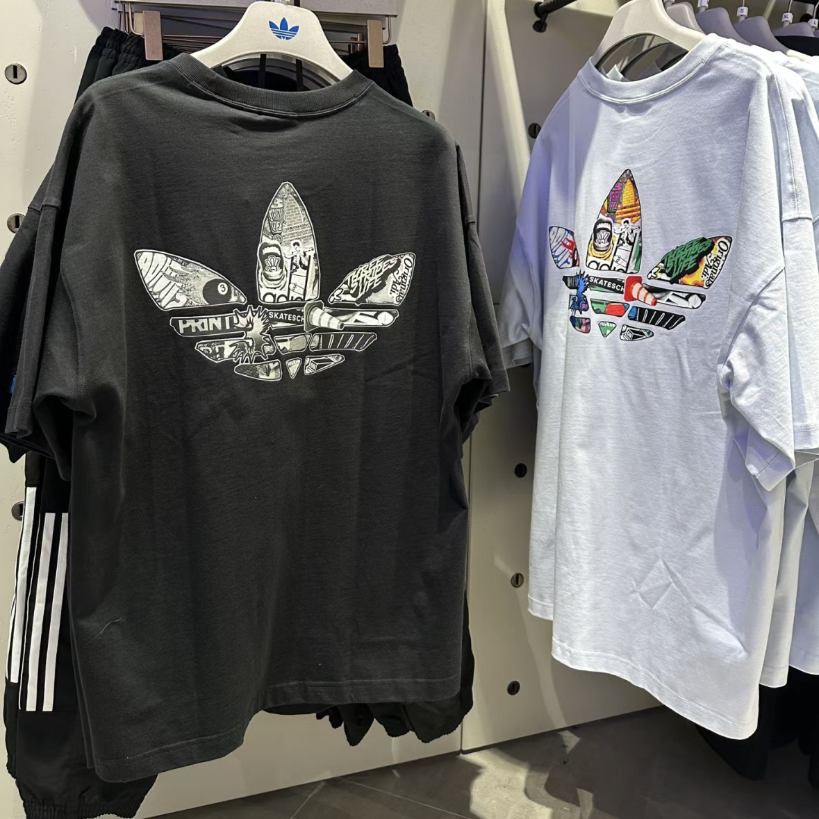 Adidas三叶草 男女运动休闲潮流印花宽松短袖T恤 JN1669 JN1675