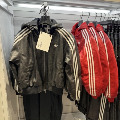 Adidas三叶草 女子运动潮流连帽皮衣外套阔腿长裤 JY8887 JX9225