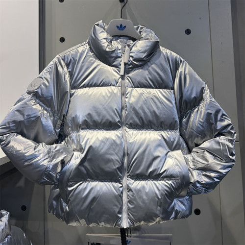 Adidas三叶草 女子运动休闲宽松立领短款防风羽绒服外套 KC5402
