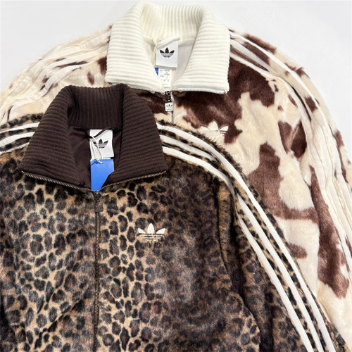 Adidas三叶草 女子休闲潮流奶牛纹豹纹夹克外套 KU9405 KU9407