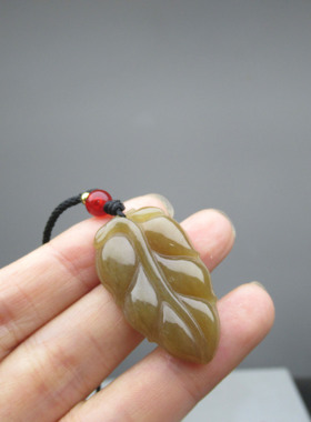 和田玉金枝玉叶吊坠女款玉石项链送妈妈礼物玉坠黄口料