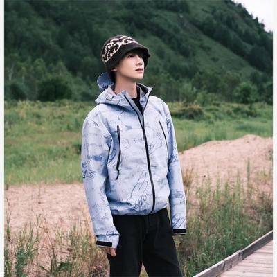 白敬亭同款冲锋衣情侣夹克