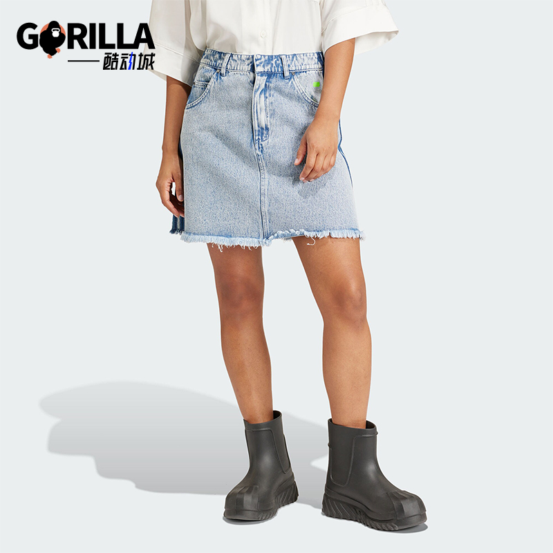阿迪达斯联名款女士牛仔运动短裙