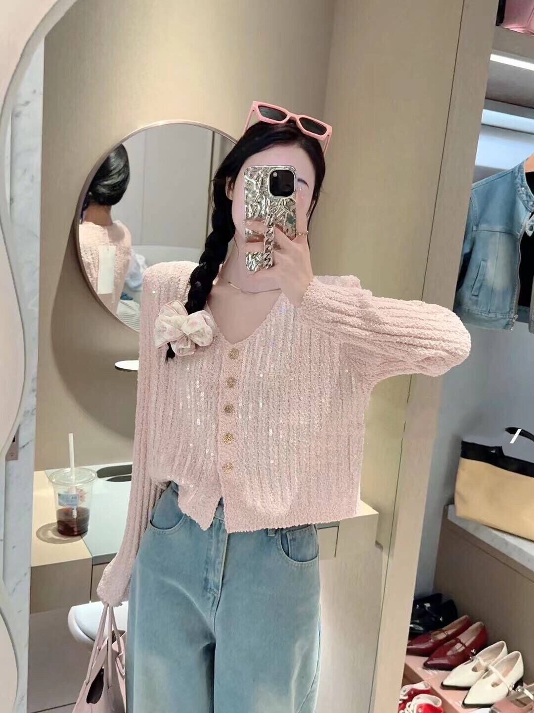 春秋高级感穿搭V领针织开衫女亮闪闪小外套小个子外搭小香风上衣