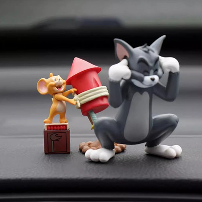 火箭汤姆杰瑞汽车中控台摆件猫和老鼠车载内饰公仔治愈系车内手