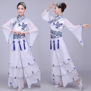 租青花瓷古典民族舞蹈演出服秧歌服伴舞服装扇子舞表演服女开场舞