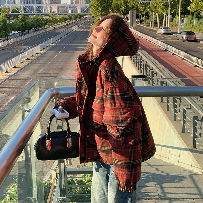 红格子90白鸭绒羽绒服外套女冬季新款小个子加绒短款加厚面包服,女装羽绒服,浙宝189