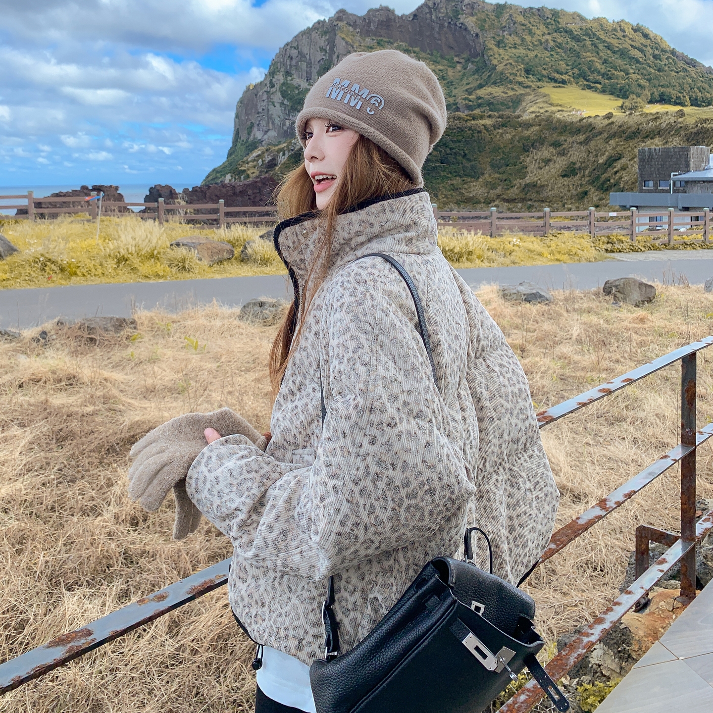 【现货】90绒豹纹羽绒服8810-P315-K468，女装羽绒服，浙宝189