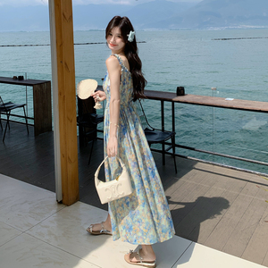 法式碎花吊带连衣裙女2025夏季新款气质时尚设计感收腰显瘦长裙图片