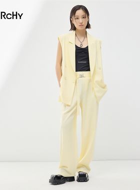 LARCHY来尔佳昵2025春装翻领净色马夹