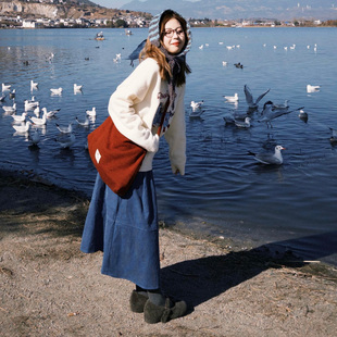 日式孔雀蓝灯芯绒半身裙早春复古洋气克莱因蓝花苞裙中长款半身裙