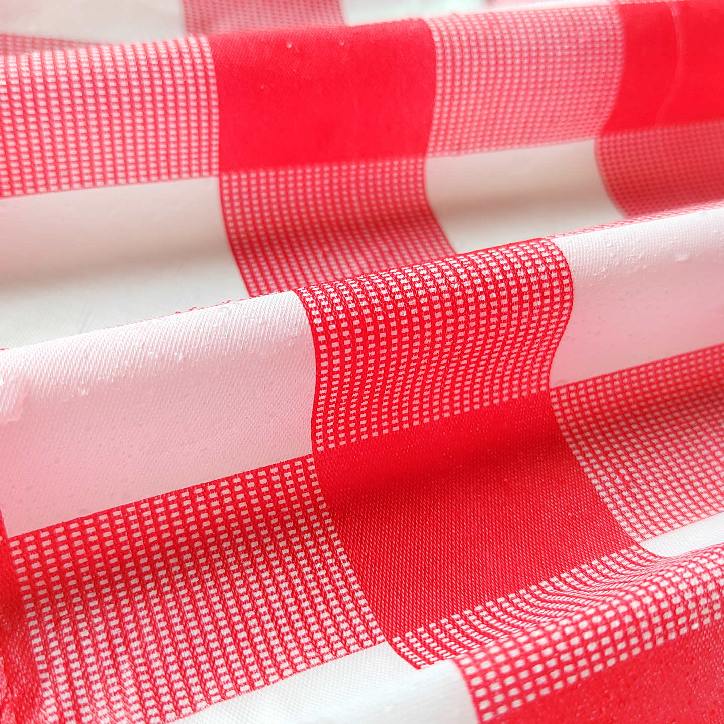 防油100张一次性桌布加厚红格餐饮商用方形圆桌排档烧烤饭店家用