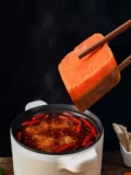 Chuanye Hot Pot Bottom 50G Бесплатная доставка Чунцинг Горячий горшок дно мини -маленькая упаковка Один человек для острых базовых материалов домохозяйство