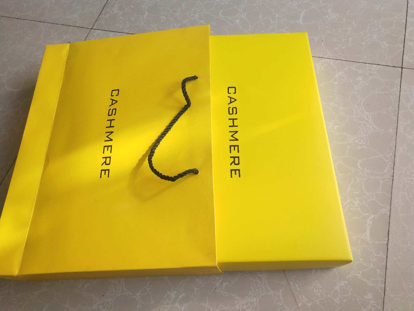羊绒围巾睡衣纸袋服装衬衫礼品盒