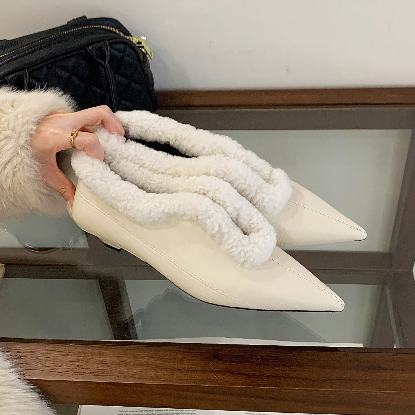 法式单鞋粗跟低跟毛毛鞋女鞋小众