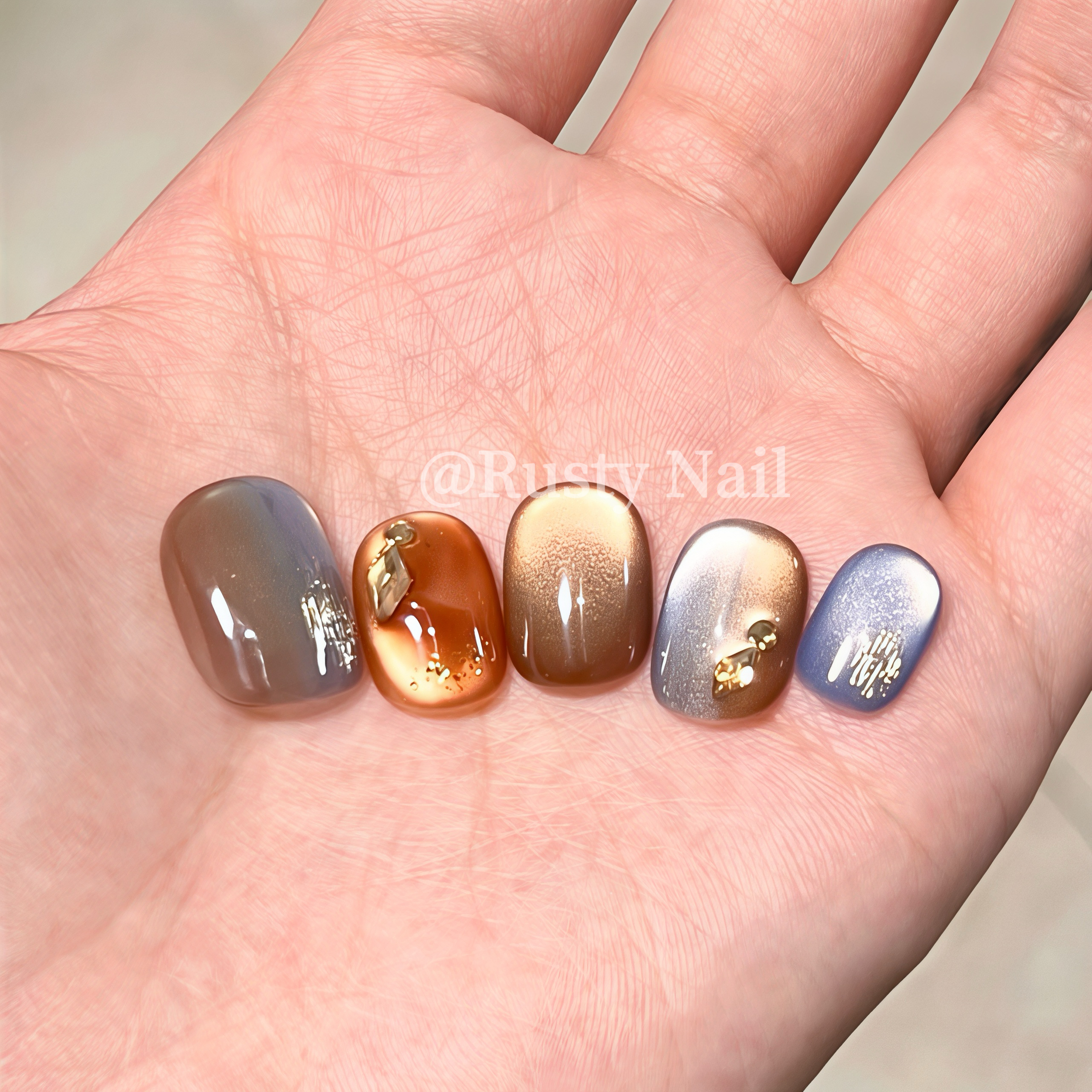 秋冬琥珀晕染高级感短款手工美甲