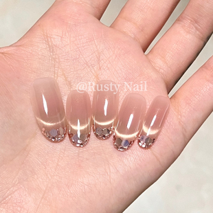 美甲贴片 冰透纯欲千金粉色猫眼手工穿戴甲爆闪魔镜粉短款 现货