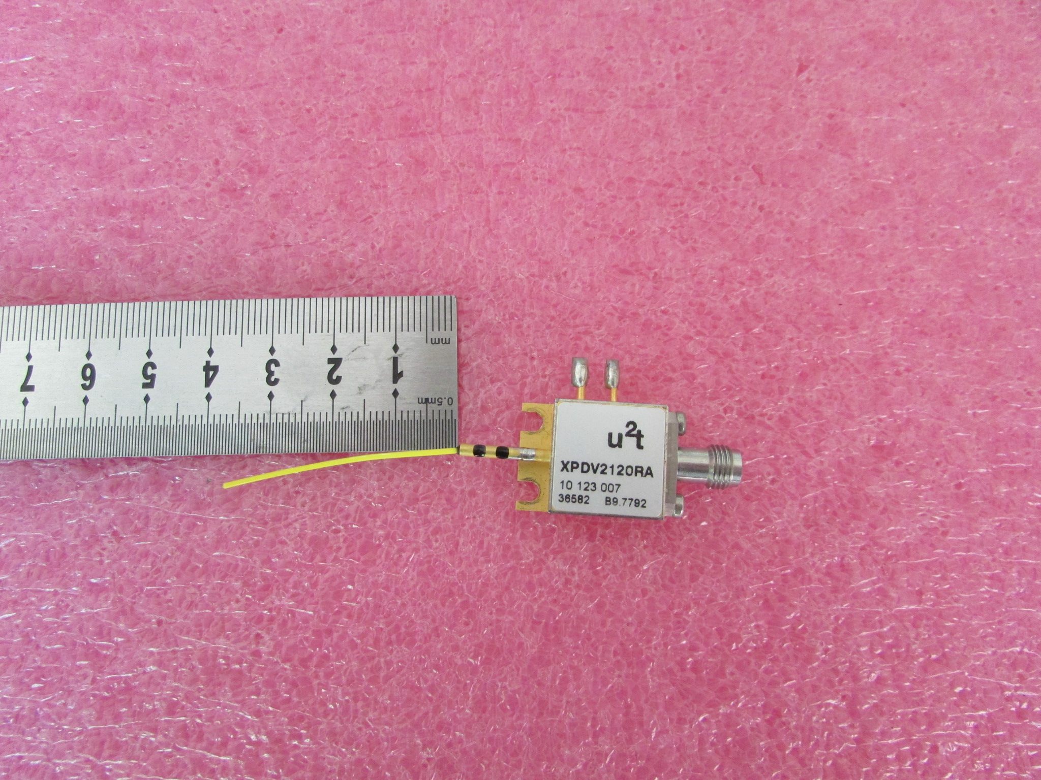 Finisar XPDV2120RA 50GHz 速率 带光纤 原U2T 高速光电探测器
