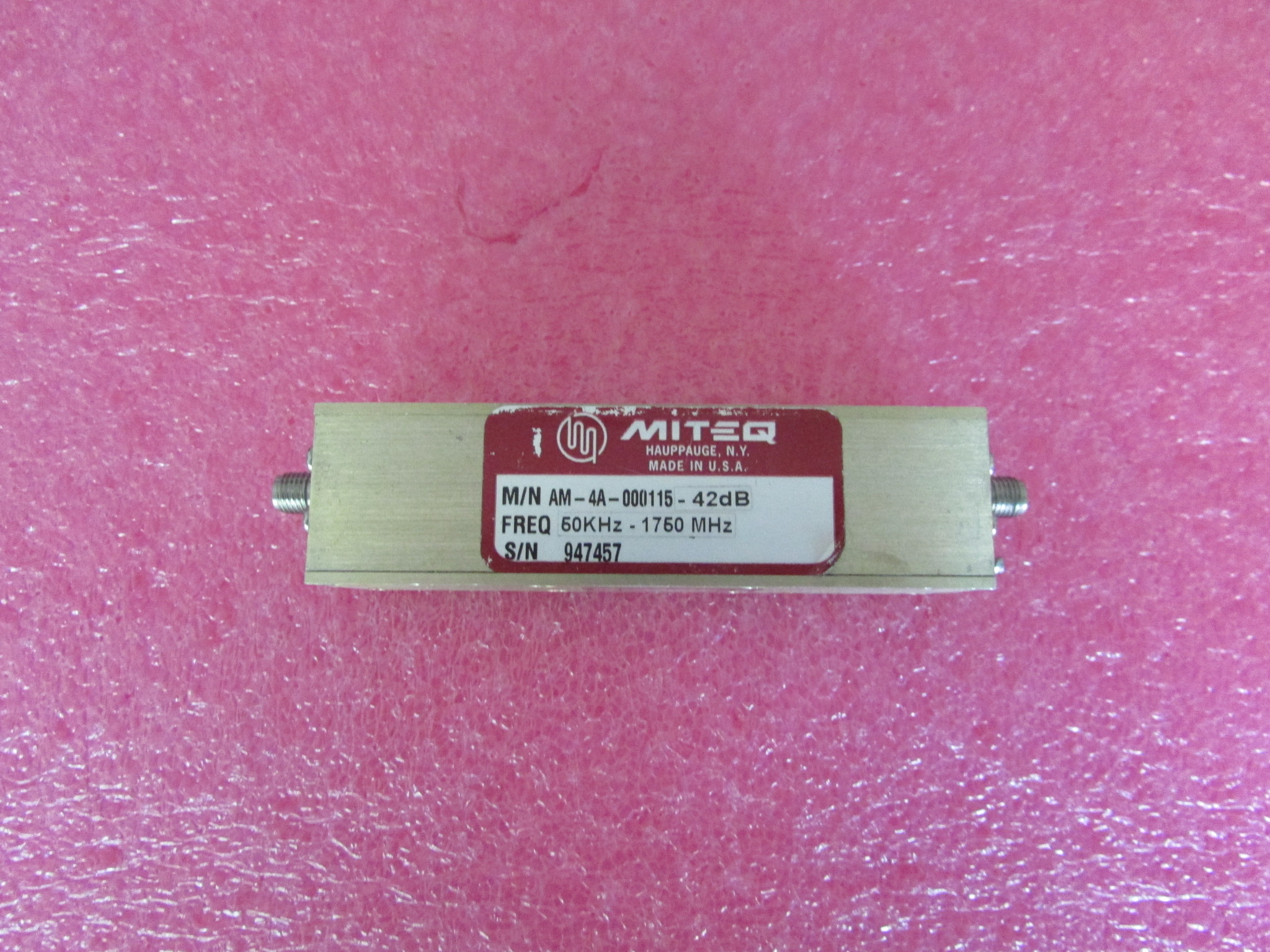 MITEQ 60KHz-1750MHz 42dB 15dBm SMA 低噪声微波宽带放大器