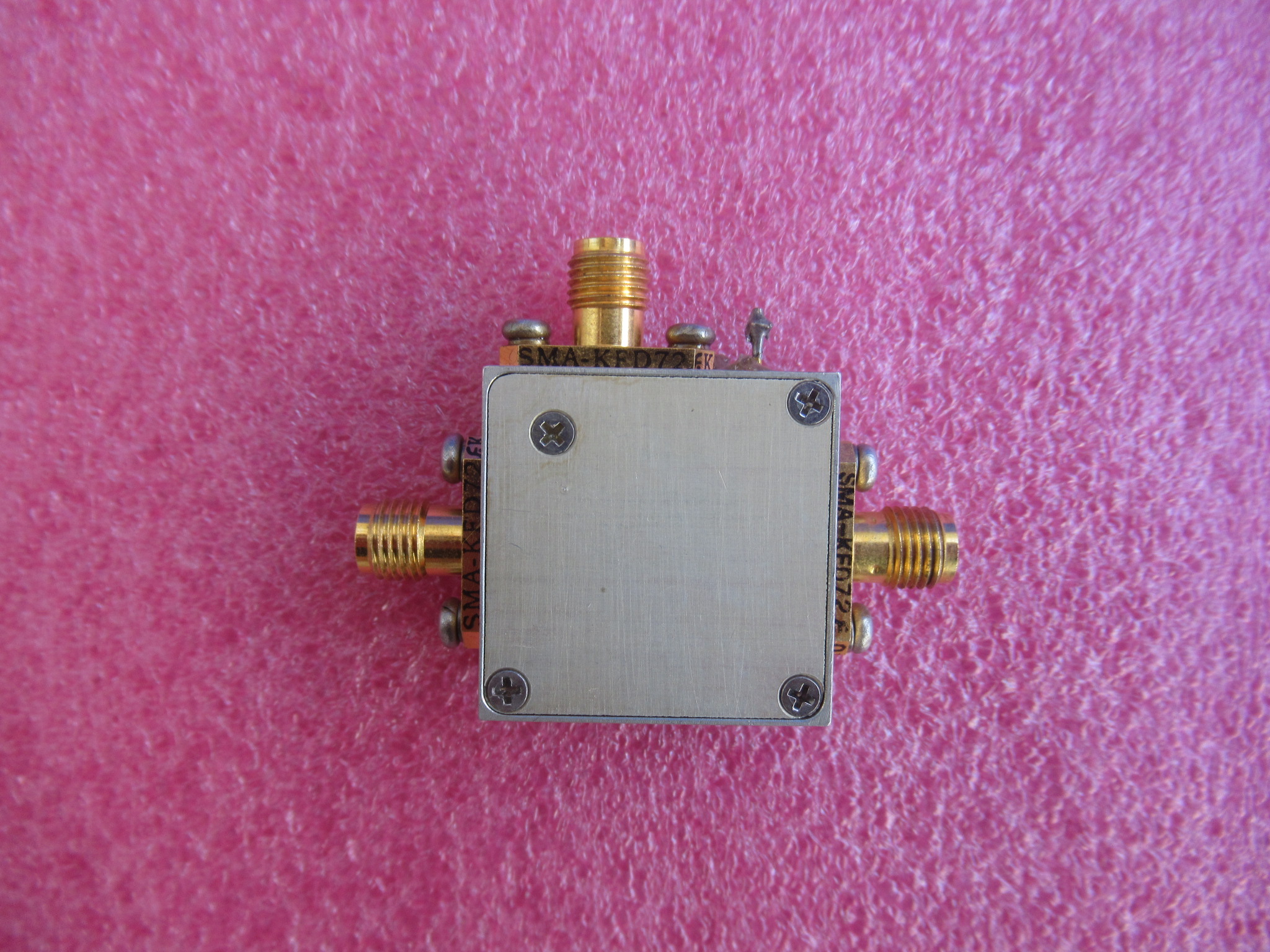 rf/lo:5-12ghz if:dc-4ghz   5v 有源混频器 sma 射频混频器