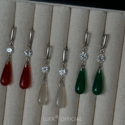 回馈!新中式!爆闪9A高碳钻天然水滴玉髓通体纯银轻奢质感耳钩耳扣