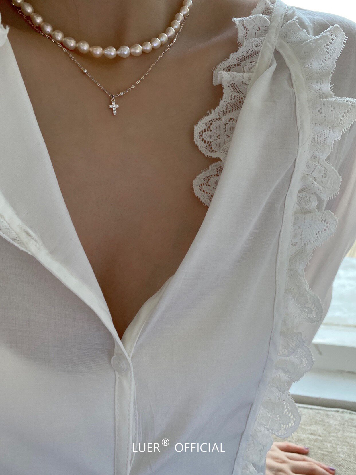 퇴색하지 않는 매우 좋은 이탈리아 수입 핸드 스티치 다이아몬드 크로스