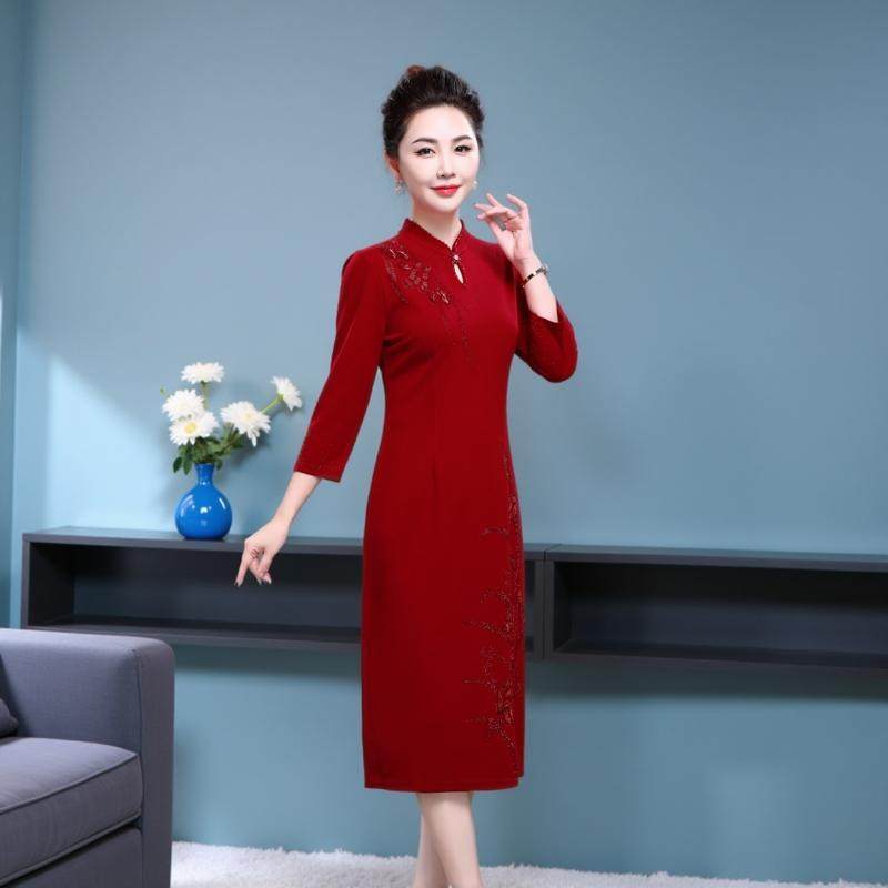 红色复古风喜婆婆新款中式订婚连衣裙高级感妈妈改良结婚旗袍长袖