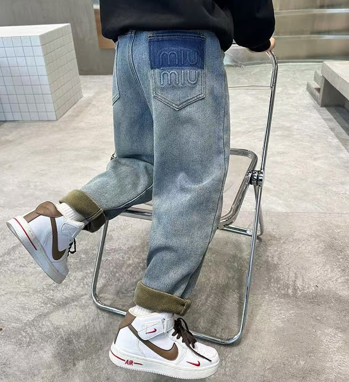 男童加绒牛仔裤秋冬季2024新款儿童装直筒宽松春秋款一体绒裤子潮