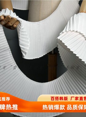 百褶风琴白色裙子下摆接边加长立体装饰衣袖领口荷叶边重工波浪折