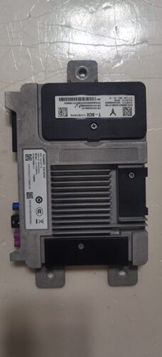 岚图FREE5G车载无线终端 岚图梦想家5G车载无线终端 TBOX